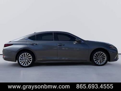 2020 Lexus ES 300h Ultra Luxury