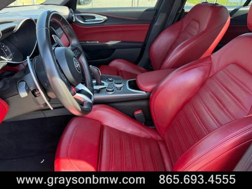 Vesuvio Gray Metallic 2020 Alfa Romeo Giulia Ti