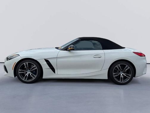Alpine White 2026 BMW Z4 M40i