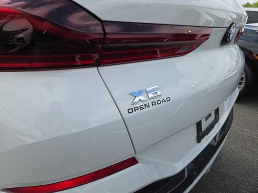 2025 BMW X6 M60i