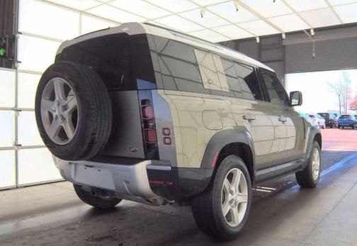 2023 Land Rover Defender 110 SE