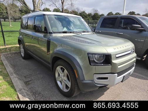 2023 Land Rover Defender 110 SE