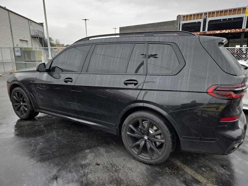 2024 BMW X7 xDrive40i