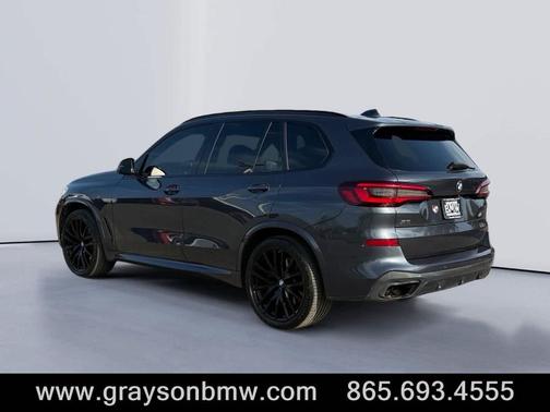 2022 BMW X5 M50i