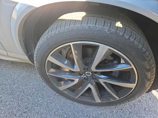 2023 Volvo XC90 B6 Plus 6-Seater