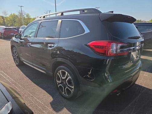 Crystal Black Silica 2023 Subaru Ascent Touring 7-Passenger