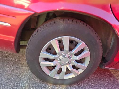 2000 Ford Crown Victoria Base