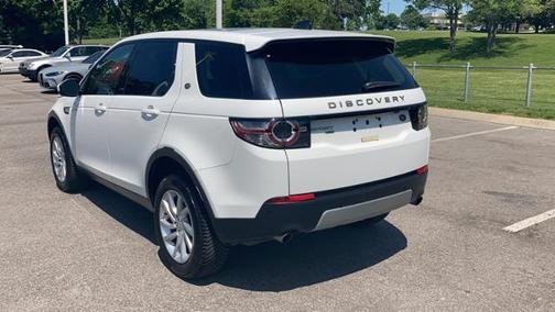 Photo 2 of 28 of 2019 Land Rover Discovery Sport HSE