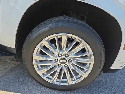 Crystal White Tri-Coat 2025 Cadillac Escalade Premium Luxury