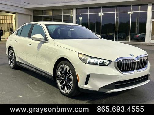2024 BMW 530 i