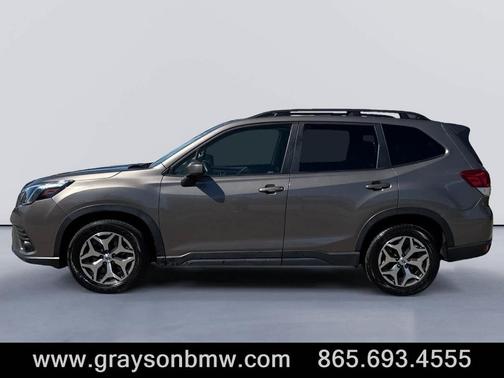 2022 Subaru Forester Premium
