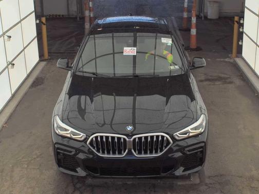2022 BMW X6 xDrive40i