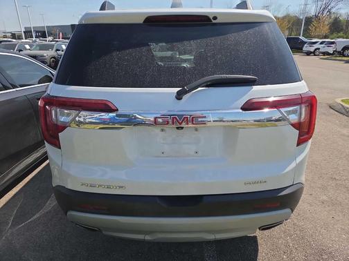 White Frost Tri-Coat 2021 GMC Acadia SLT