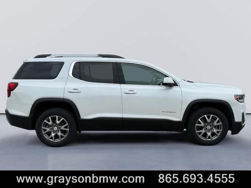 White Frost Tri-Coat 2021 GMC Acadia SLT