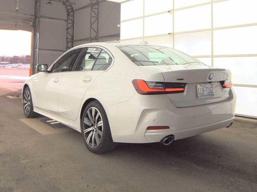 2025 BMW 330 i xDrive