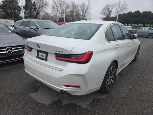 2025 BMW 330 i xDrive