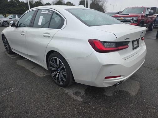 2025 BMW 330 i xDrive