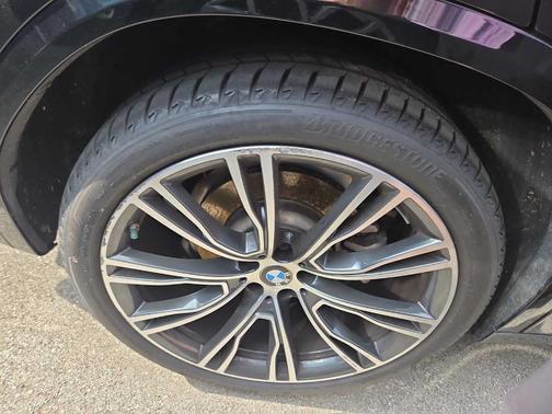 Black Sapphire Metallic 2023 BMW X3 xDrive30i