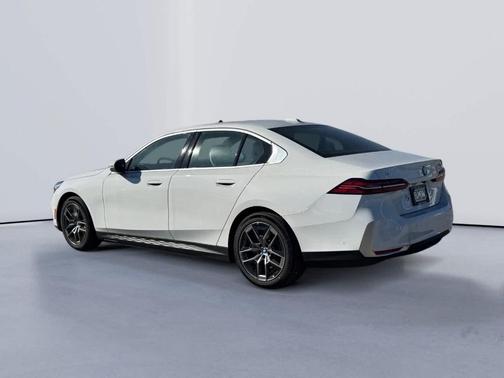 2024 BMW i5 eDrive40