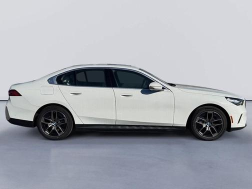 2024 BMW i5 eDrive40