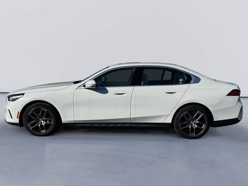 2024 BMW i5 eDrive40