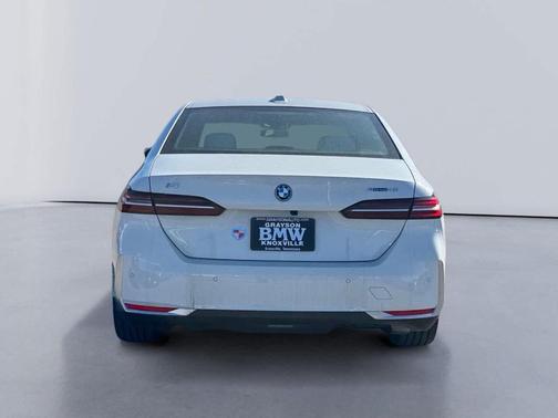 2024 BMW i5 eDrive40