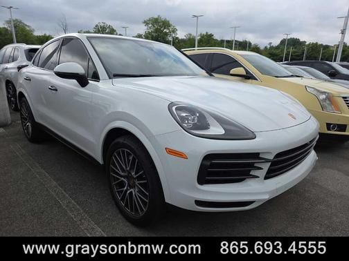 White 2023 Porsche Cayenne Platinum Edition