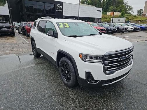 2023 GMC Acadia AT4