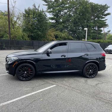 2023 BMW X5 M50i