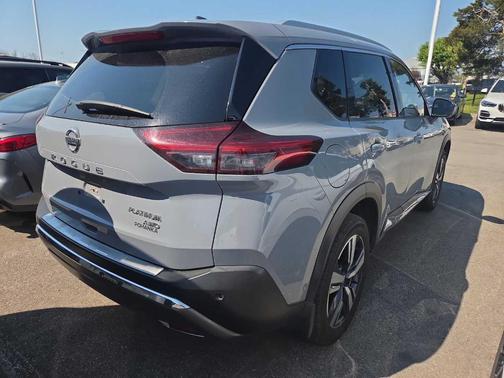 2021 Nissan Rogue Platinum