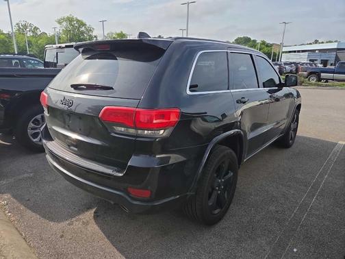 Brilliant Black Crystal Pearlcoat 2015 Jeep Grand Cherokee Altitude