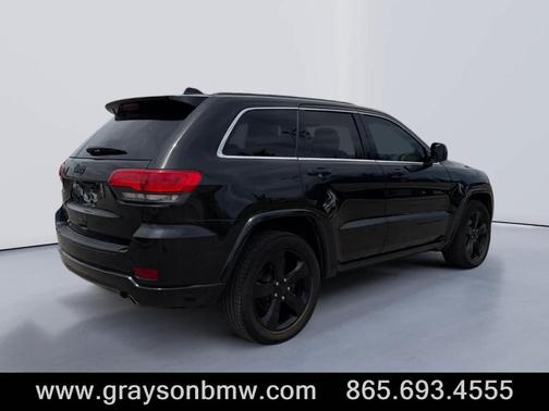 Brilliant Black Crystal Pearlcoat 2015 Jeep Grand Cherokee Altitude
