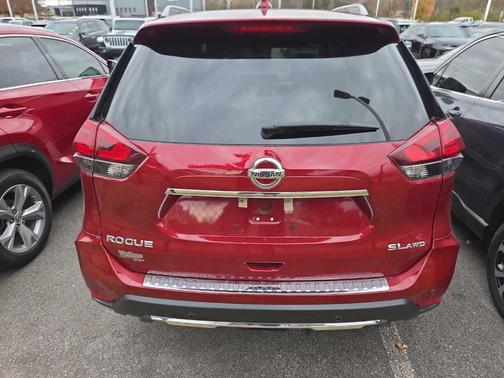 2020 Nissan Rogue SL