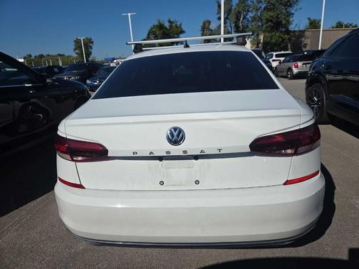 2020 Volkswagen Passat 2.0T SE
