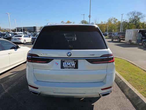 2023 BMW X7 xDrive40i