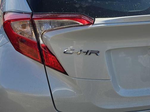 2018 Toyota C-HR XLE Premium