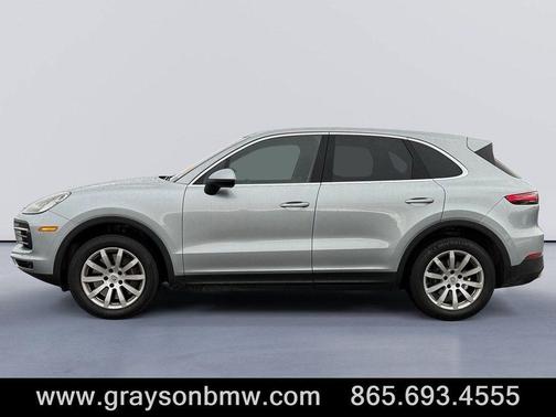 2022 Porsche Cayenne Base (Tiptronic)