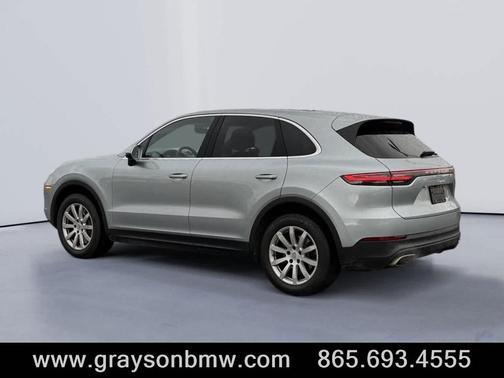 2022 Porsche Cayenne 