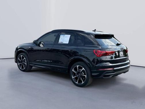2025 Audi Q3 45 S line Premium