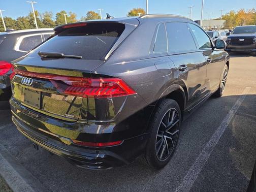 2020 Audi Q8 55 Premium Plus