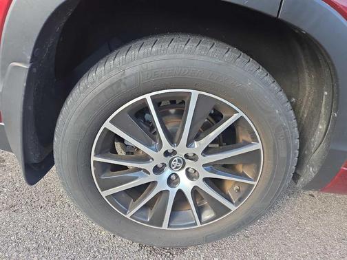 2017 Toyota Highlander SE