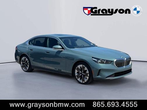 Green 2026 BMW 540 i xDrive