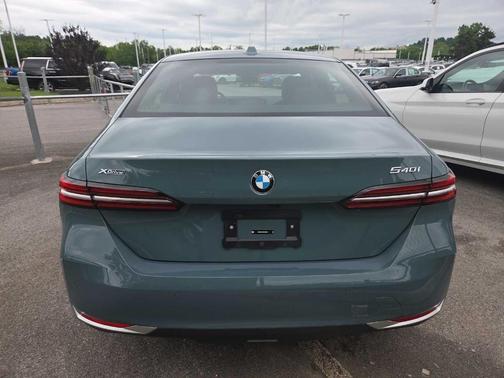 Green 2026 BMW 540 i xDrive
