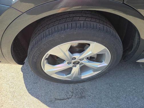 2024 Audi Q5 45 S line quattro Premium