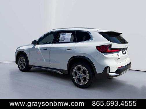 Alpine White 2023 BMW X1 xDrive28i
