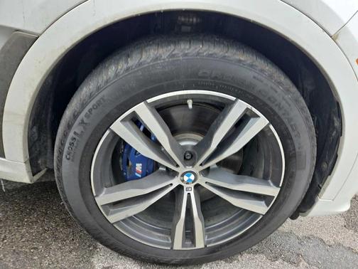 2020 BMW X7 M50i