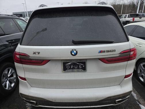 2020 BMW X7 M50i