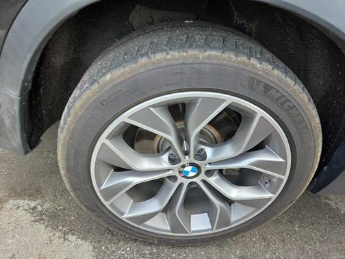 Black 2016 BMW X4 xDrive35i