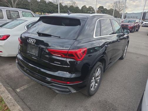 2025 Audi Q3 45 S line Premium