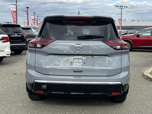 2024 Nissan Rogue Platinum